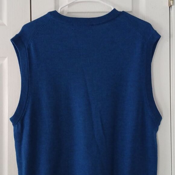 Turnbury Royal Blue 100% Extra Fine Merino Wool V-neck sweater vest  Sz L  NWOT - Picture 7 of 7